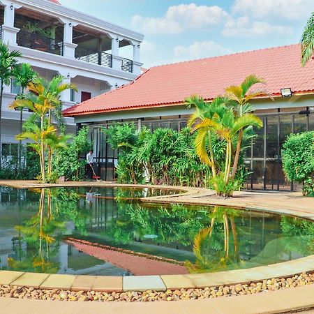 Lucky Garden Boutique Hotel Сием Реап Екстериор снимка